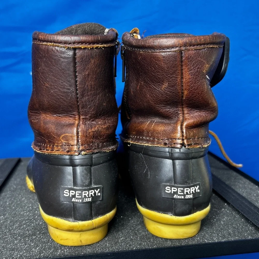 Sperry Saltwater Duck Waterproof Boots Sz 6.5M Leather Outdoor Insulation Winter